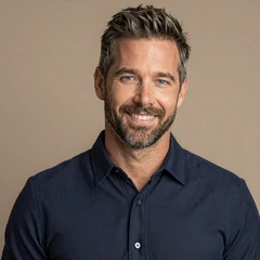 Bryan Reeves, relationship coach and Latidate review co-author headshot